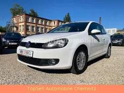 Weiß Gebraucht 2009 VW Golf VI Trendline Limousine | 2.200 € (Superpreis)