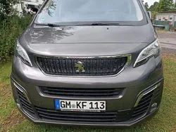 Gebraucht 2021 Peugeot Traveller Van / Kleinbus | 36.500 € (Fairer Preis)