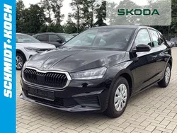 Schwarz Gebraucht 2023 Skoda Fabia Active Kleinwagen | 15.980 € (Fairer Preis)