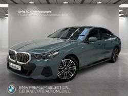 Grün Gebraucht 2024 BMW 520 Comfort Edition Limousine | 52.960 € (Fairer Preis)