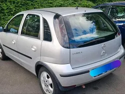 Silber Gebraucht 2004 Opel Corsa Kleinwagen | 2.250 € (Etwas zu teuer)