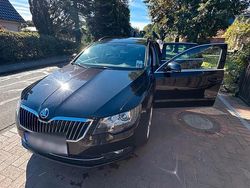Schwarz Gebraucht 2015 Skoda Superb Kombi | 10.500 € (Guter Preis)