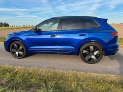 Blau Gebraucht 2024 VW Touareg R-line SUV | 60.790 € (Etwas zu teuer)