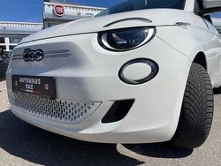 Weiß Gebraucht 2023 Fiat 500e Kleinwagen | 22.990 € (Fairer Preis)