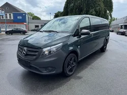 Grün Gebraucht 2017 Mercedes Vito Van / Kleinbus | 29.560 € (Fairer Preis)