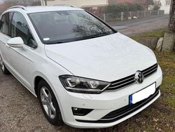 Weiß Gebraucht 2015 VW Golf Sportsvan Highline Van / Kleinbus | 12.500 € (Fairer Preis)