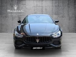 Schwarz (schwarz (nero assoluto)) Neu 2025 Maserati Ghibli Coupé | 119.543 €