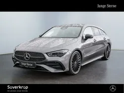 Grau Gebraucht 2024 Mercedes CLA200 Shooting Brake AMG Kombi | 42.720 €
