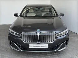 Grau Gebraucht 2021 BMW 740L Sport Line Limousine | 58.498 € (Guter Preis)