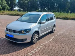 Grau Gebraucht 2011 VW Touran Highline Van / Kleinbus | 5.300 € (Guter Preis)