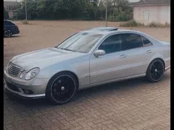 Silber Gebraucht 2004 Mercedes E320 AMG Limousine | 6.700 € (Fairer Preis)