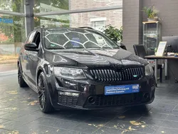 Schwarz Gebraucht 2014 Skoda Octavia RS Kombi | 11.290 € (Fairer Preis)
