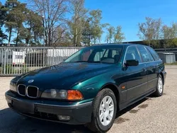Grün Gebraucht 1998 BMW 525 Kombi | 1.149 €