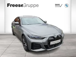 Grau Gebraucht 2023 BMW i4 Shadowline Limousine | 43.990 € (Fairer Preis)