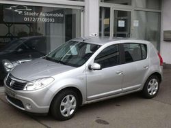Silber Gebraucht 2009 Dacia Sandero Lauréate Kleinwagen | 3.985 € (Teuer)