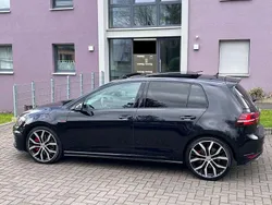 Schwarz Gebraucht 2015 VW Golf VII GTI Limousine | 15.499 € (Fairer Preis)