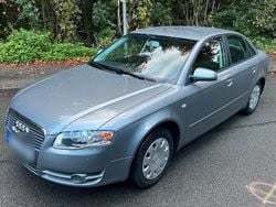 Grau Gebraucht 2006 Audi A4 Limousine | 3.000 € (Guter Preis)