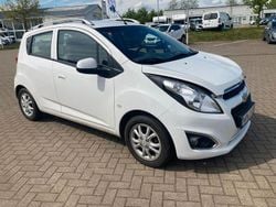 Weiß Gebraucht 2013 Chevrolet Spark LT Kleinwagen | 3.790 € (Etwas zu teuer)