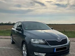 Grau Gebraucht 2015 Skoda Rapid Limousine | 10.500 € (Fairer Preis)