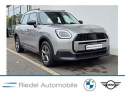 Melting silver iii metallic Gebraucht 2024 Mini Countryman Classic SUV | 33.990 € (Superpreis)