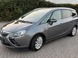 Grau Gebraucht 2015 Opel Zafira Eco Van / Kleinbus | 9.500 € (Etwas zu teuer)