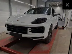 Weiß Gebraucht 2024 Porsche Cayenne SUV | 92.999 € (Superpreis)