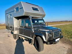 Grau Gebraucht 2007 Land Rover Defender SUV | 92.000 €