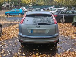 Blau Gebraucht 2005 Ford Focus Sport Kombi | 1.599 € (Superpreis)