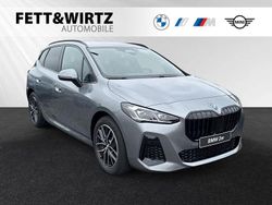 Skyscraper grau metallic Neu 2025 BMW 225 M Sport Van / Kleinbus | 50.490 € (Teuer)