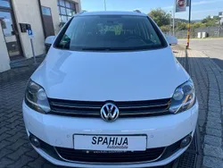 Weiß Gebraucht 2010 VW Golf Plus Cross Highline Van / Kleinbus | 5.999 € (Guter Preis)