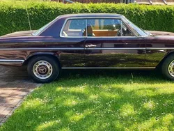 Rot Gebraucht 1975 Mercedes W114 Coupé | 14.900 €