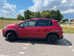 Andere farben Gebraucht 2017 Peugeot 2008 GT SUV | 12.499 € (Teuer)