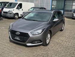 Silber Gebraucht 2015 Hyundai i40 Trend Kombi | 9.200 € (Fairer Preis)
