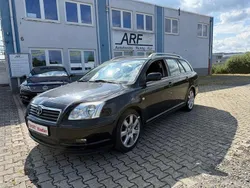 Schwarz Gebraucht 2006 Toyota Avensis Executive Kombi | 1.750 € (Guter Preis)