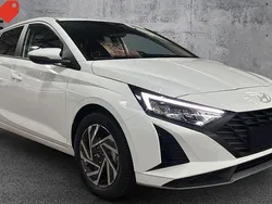 Weiß Neu 2025 Hyundai i20 Select Limousine | 16.899 € (Guter Preis)
