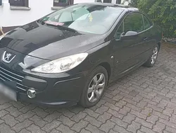 Schwarz Gebraucht 2006 Peugeot 307 CC Cabrio | 2.499 € (Fairer Preis)