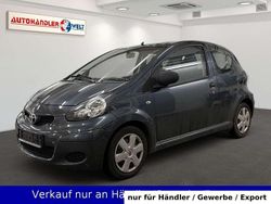 Grau Gebraucht 2009 Toyota Aygo Kleinwagen | 1.599 € (Guter Preis)