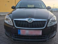 Grau Gebraucht 2011 Skoda Roomster Kombi | 2.300 € (Fairer Preis)