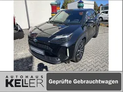 Schwarz Gebraucht 2023 Toyota Yaris Cross Team SUV | 24.990 € (Fairer Preis)