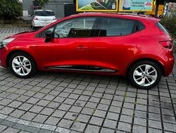 Rot Gebraucht 2017 Renault Clio IV LIMITED Kleinwagen | 8.450 € (Fairer Preis)