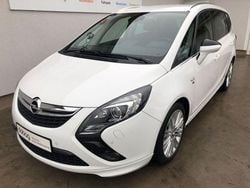 Weiß Gebraucht 2015 Opel Zafira Tourer Van / Kleinbus | 10.990 € (Fairer Preis)
