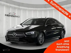 Lack kosmosschwarz Gebraucht 2024 Mercedes CLA200 AMG Coupé | 37.880 € (Fairer Preis)