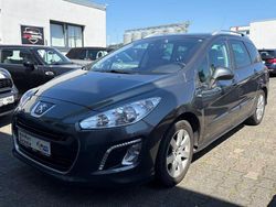 Grau Gebraucht 2012 Peugeot 308 Active Kombi | 5.900 € (Fairer Preis)