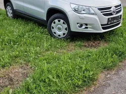 Silber Gebraucht 2011 VW Tiguan Team SUV | 6.900 € (Superpreis)