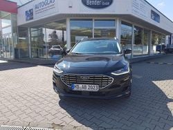 Obsidianschwarz metallic Gebraucht 2023 Ford Focus Titanium Kombi | 20.990 € (Guter Preis)