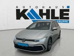 Silber Gebraucht 2023 VW Golf VIII R-line Kombi | 27.489 € (Teuer)