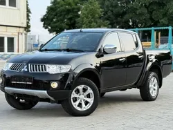 Magicschwarz (p) Gebraucht 2012 Mitsubishi L200 Intense Abholung | 14.999 € (Fairer Preis)