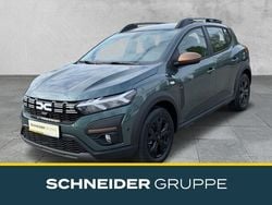 Grün Gebraucht 2024 Dacia Sandero Extreme Kleinwagen | 16.490 € (Guter Preis)