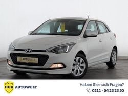 Weiß Gebraucht 2017 Hyundai i20 GO! Kleinwagen | 8.660 € (Guter Preis)