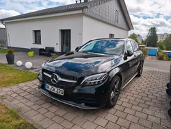 Schwarz Gebraucht 2018 Mercedes C200 AMG line Kombi | 17.150 € (Etwas zu teuer)